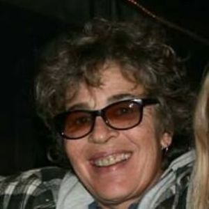 Meet your Posher, Dee